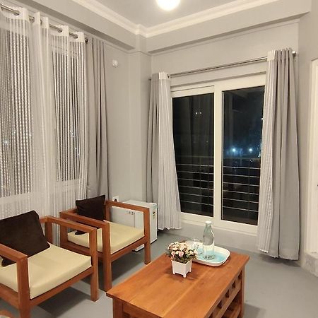 Urban Tavern Shillong Ngoại thất bức ảnh